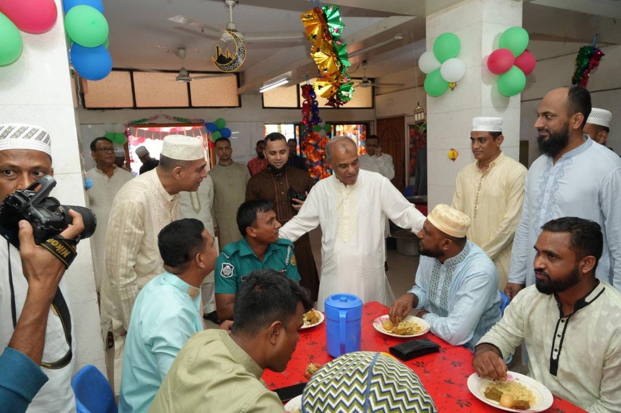 রাজারবাগ পুলিশ লাইন্স পরিদর্শন করলেন