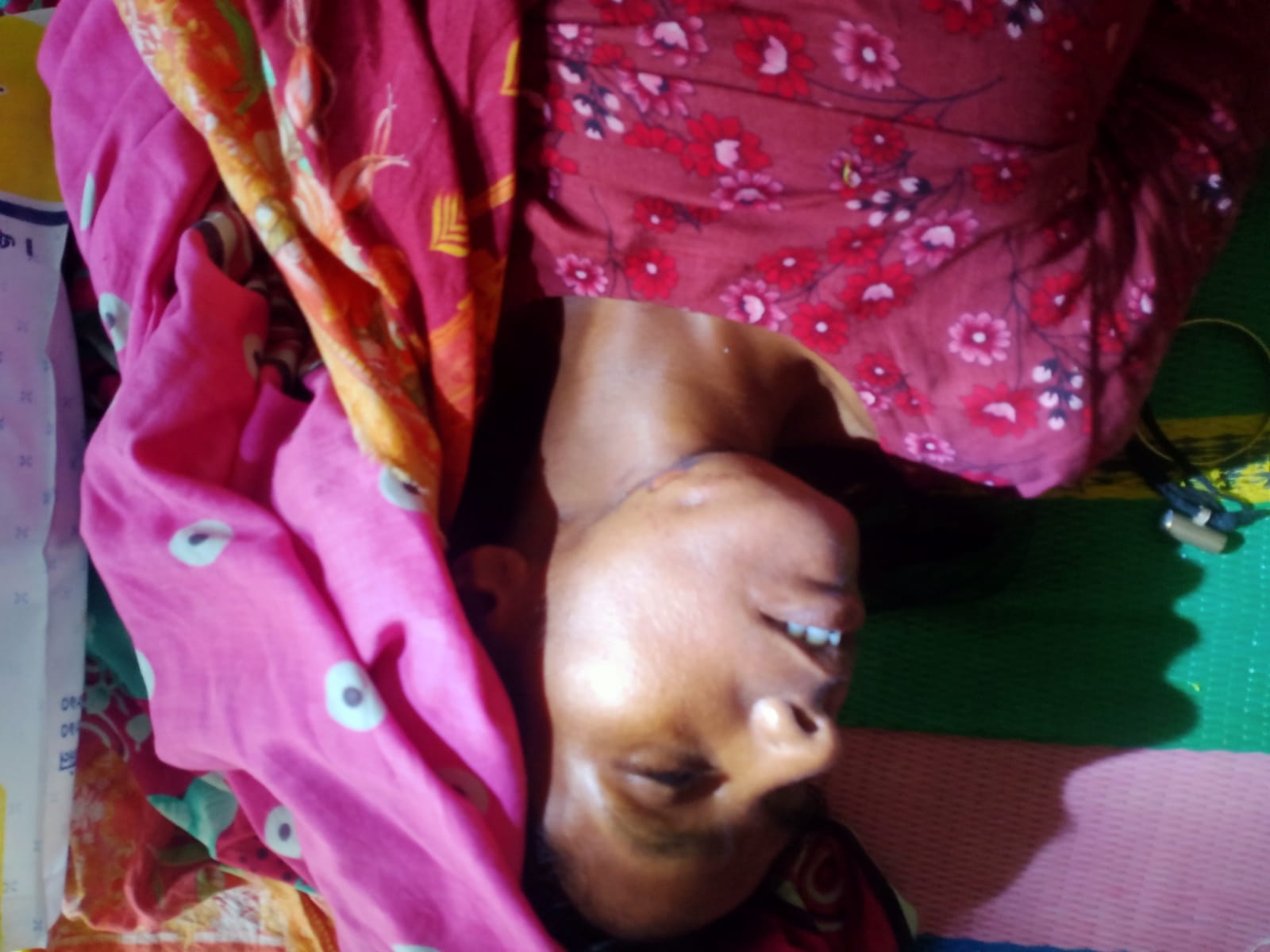 বীরগঞ্জে ফাঁসিতে ঝুলে গৃহবধূর আত্মহত্যা.