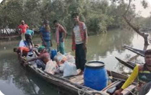 সুন্দরবনে মধু আহরণের পাশ (অনুমতি পত্র) নিয়ে যাত্রা শুরু মৌয়ালদের