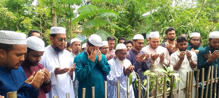 শহীদ আবু সাঈদ এর কবর যিয়ারতে আসেন বাংলাদেশ ছাত্র শিবিরের কেন্দ্রীয় সভাপতি