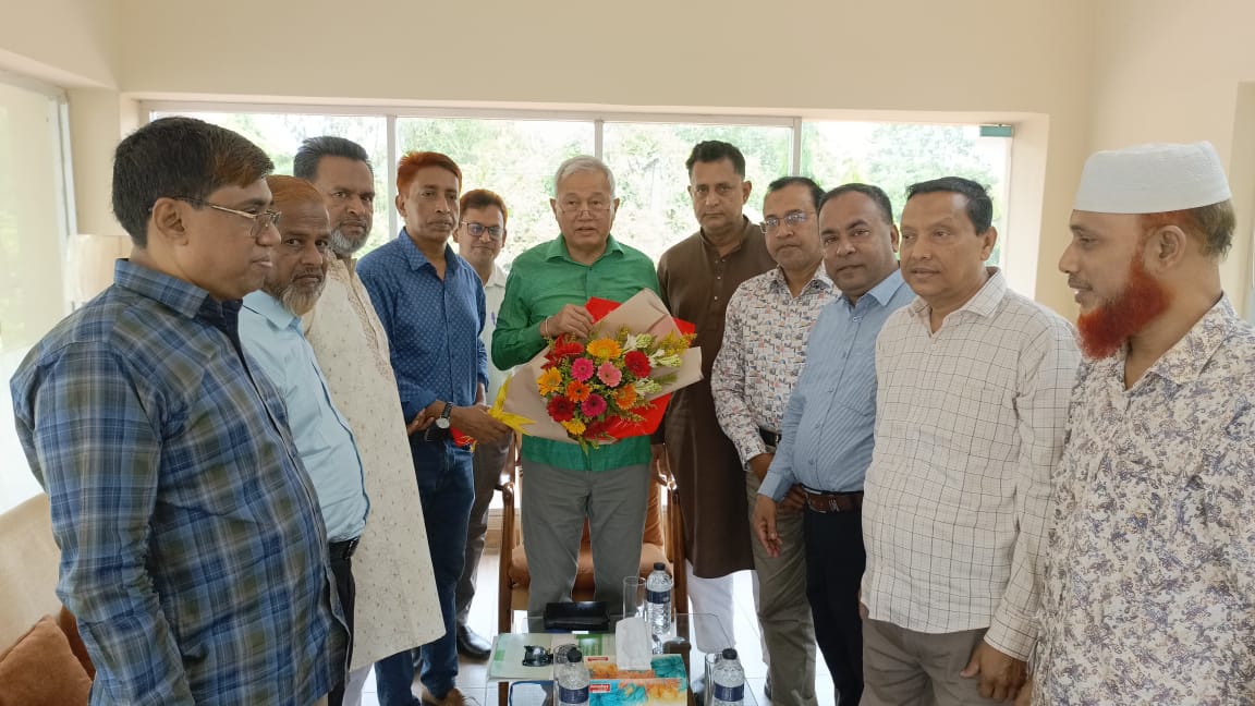 পার্বত্য এলাকায় ব্যবসার প্রসার বৃদ্ধির জন্য ক্ষুদ্র ক্ষুদ্র উদ্যোক্তা সৃষ্টি করতে হবে ———– সুপ্রদীপ চাকমা