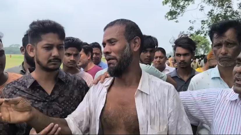 শরীয়তপুরের সরদারকান্দিতে কামরুল চোকদার (২৯) হত্যা মামলায় ষড়যন্ত্র মূলকভাবে অন্য যুবককে ফাঁসানোর অভিযোগ