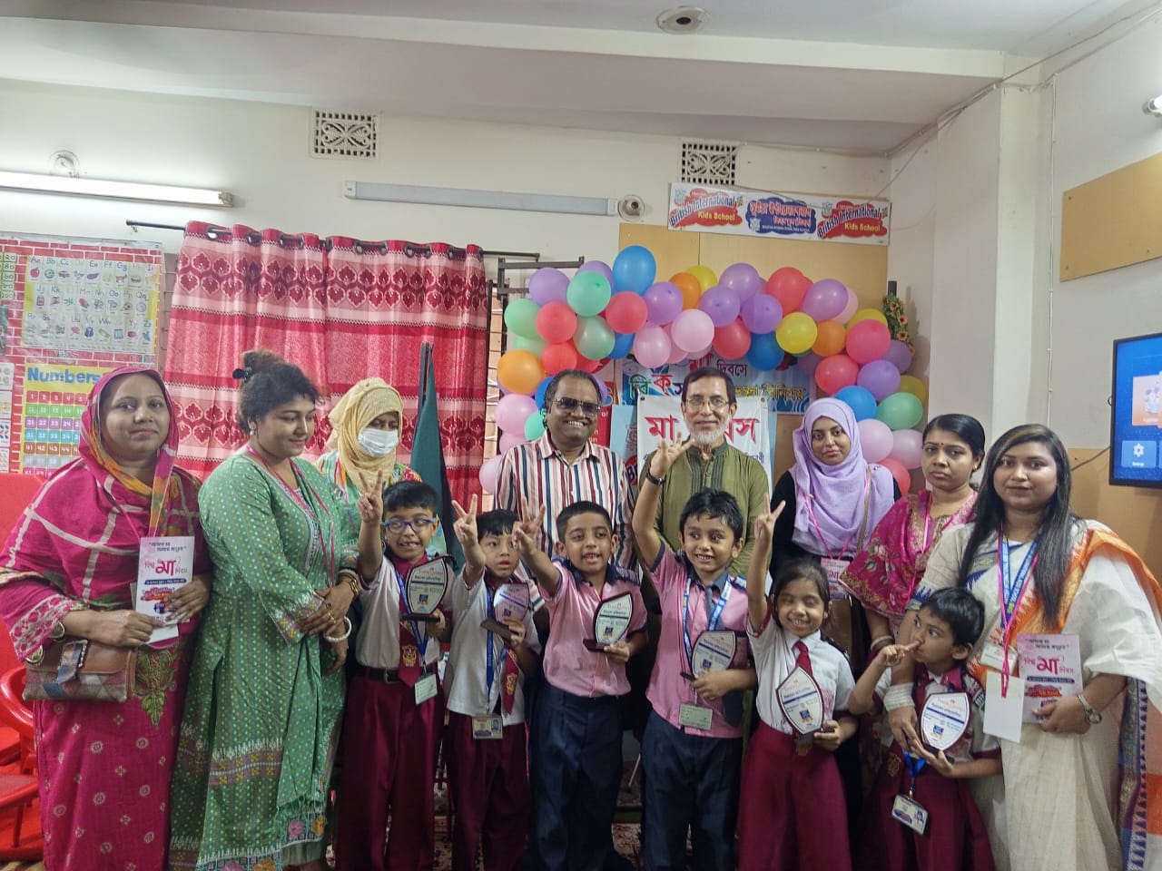 মাতৃত্বের গণ্ডি পেরিয়ে মাকে দেখুন একজন পূর্ণাঙ্গ মানুষ হিসেবে — অধ্যাপক ড. নজরুল ইসলাম তামিজীর জাতির উদ্দেশ্যে বার্তা