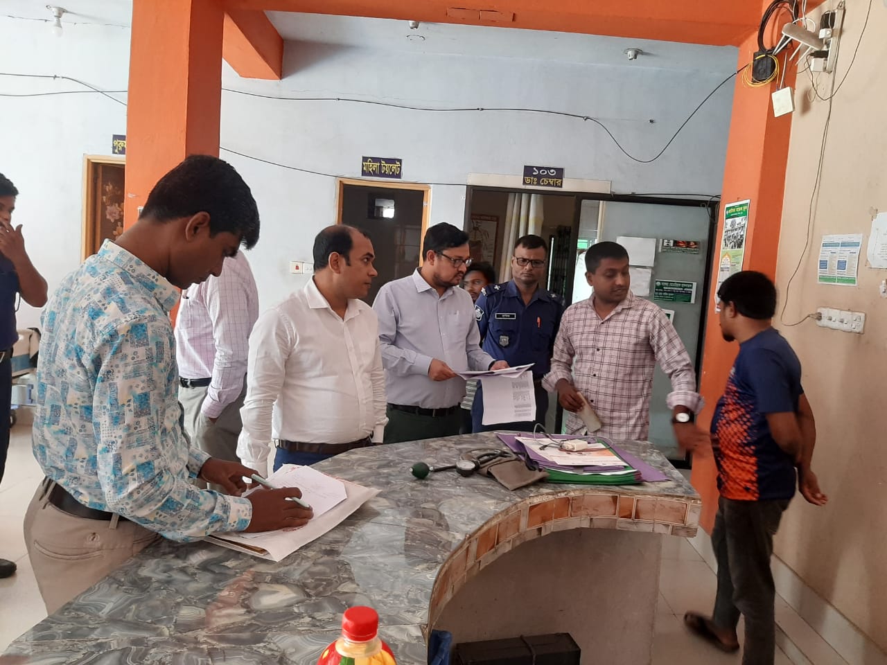 বগুড়ায় সালেহা ডায়াগনস্টিক সেন্টারে লক্ষাধিক টাকা জরিমানা