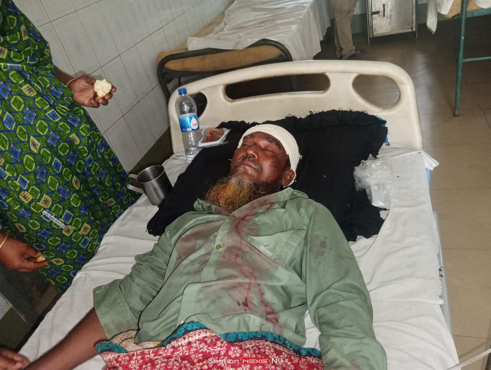 বীরগঞ্জে ট্রাক ও মাইক্রো মুখোমুখি সংঘর্ষ, ৪ জনের মর্মান্তিক মৃত্যু.