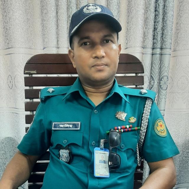 ক্যান্টনমেন্ট থানার ওসি আলিমের ছাঁয়ায় সন্ত্রাসীরা