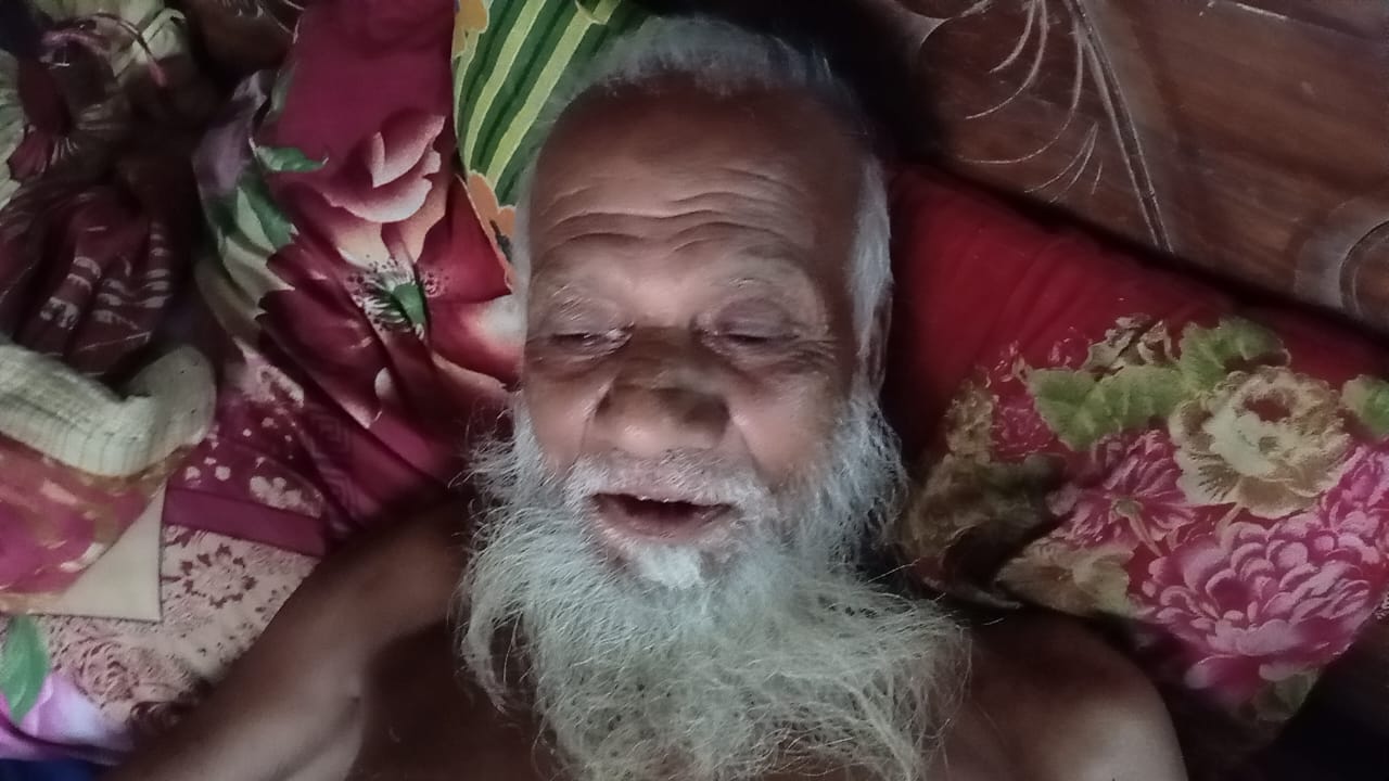 চাটখিলে বৃদ্ধকে আছড়ে পাঁ ভেঙে ফেলায় থানায় অভিযোগ