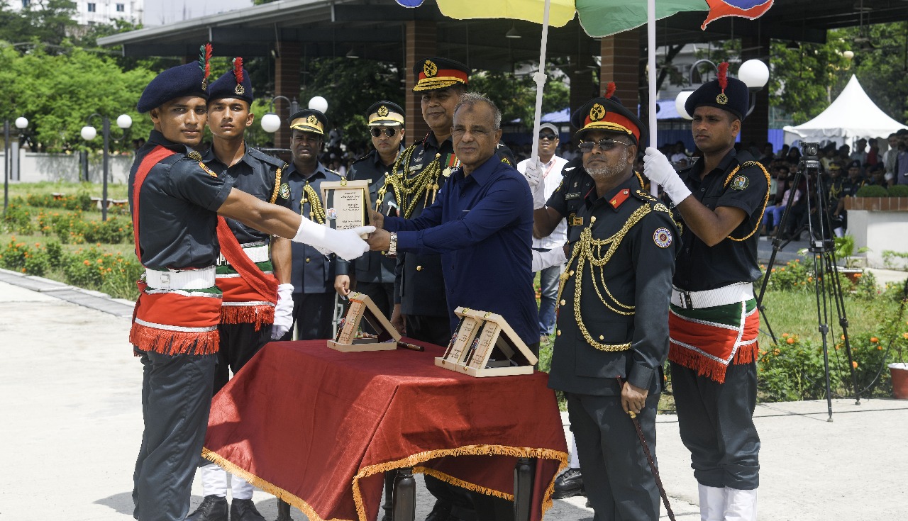 কারাগারকে সংশোধনাগার হিসেবে গড়ে তোলা হবে- স্বরাষ্ট্র উপদেষ্টা