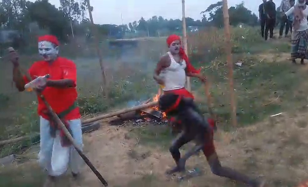 কালিহাতী ঝিনাই নদীর তীরে কালবৈশাখী পূজা অনুষ্ঠিত।