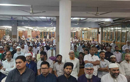 ব্যারিস্টার রাজ্জাকের প্রথম জানাজা অনুষ্ঠিত