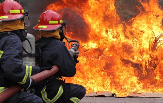 মিরপুরে শ্যামল পল্লী বস্তিতে আগুন