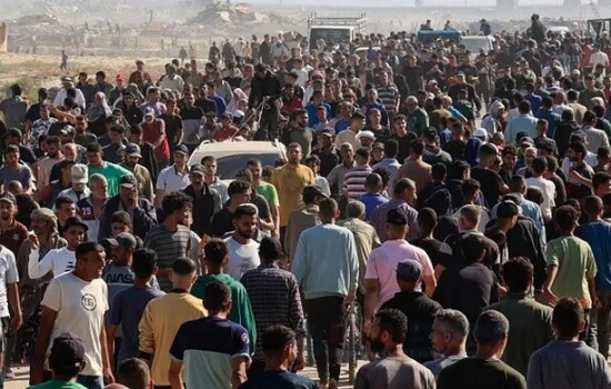 ইসরায়েলের গুলিতে ত্রাণ নিতে আসা ৩ ফিলিস্তিনি নিহত, আহত ৪৬