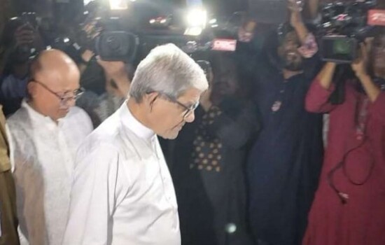 বিএনপি নেতাদের সঙ্গে ঈদের শুভেচ্ছা বিনিময় খালেদা জিয়ার