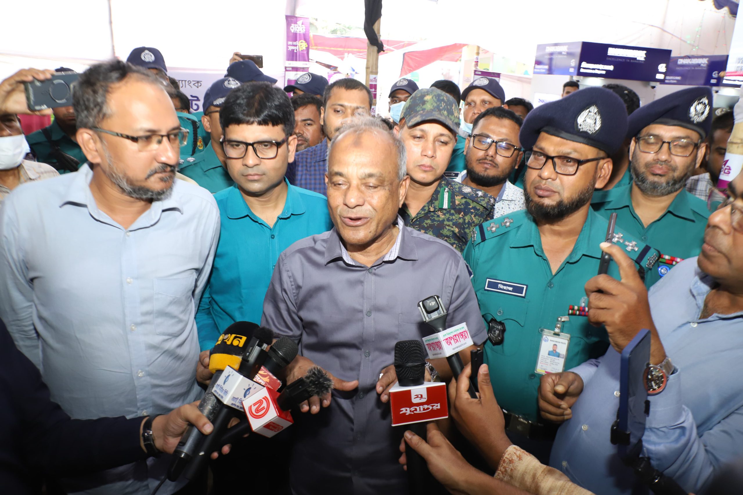 আসন্ন কোরবানির ঈদে নিরাপত্তা সহ সার্বিক প্রস্তুতি ভালো রয়েছে- স্বরাষ্ট্র উপদেষ্টা