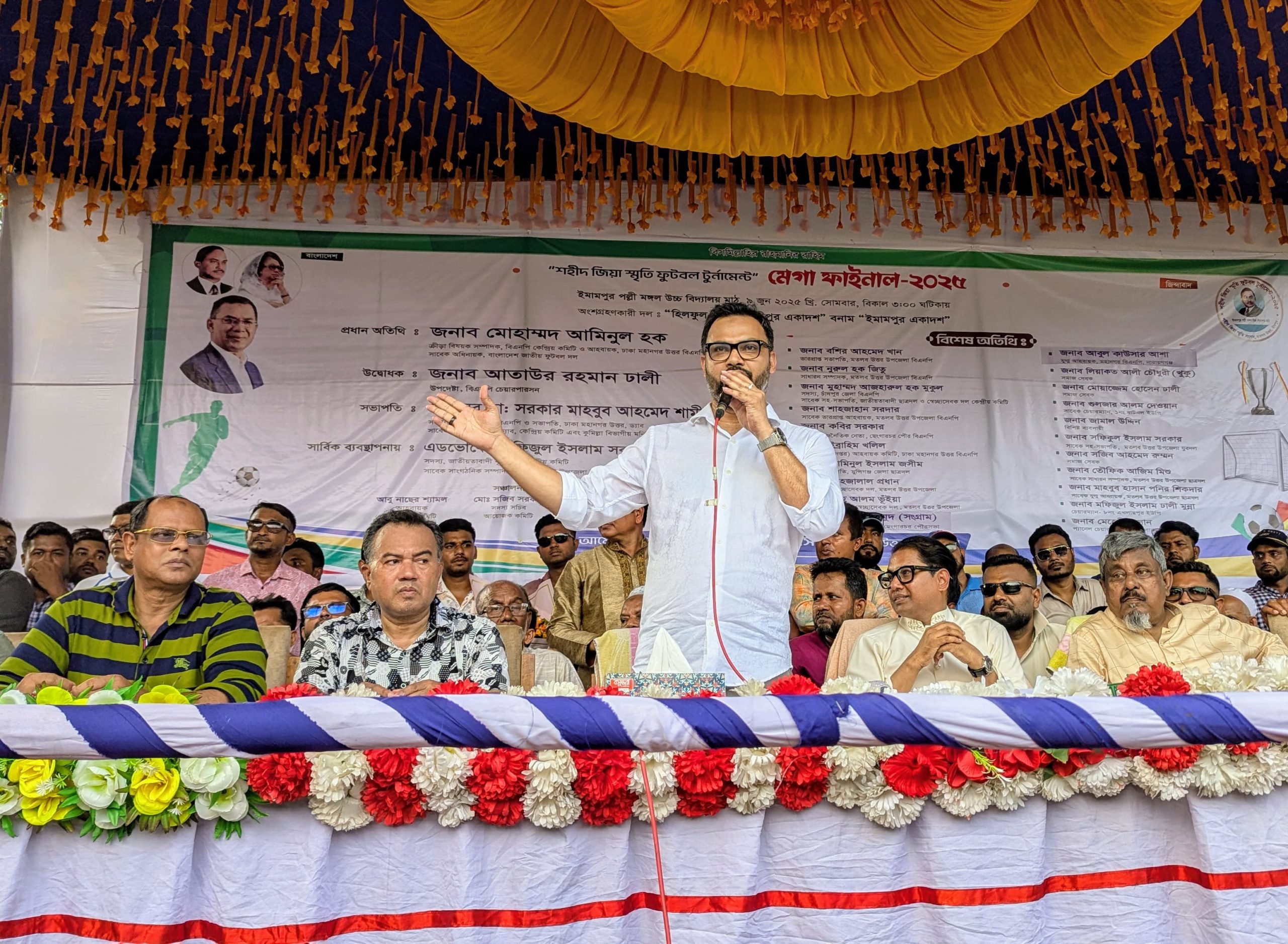 এপ্রিলে নির্বাচন নিয়ে প্রধান উপদেষ্টার বার্তায়, জনমনে উদ্বেগ – আমিনুল হক