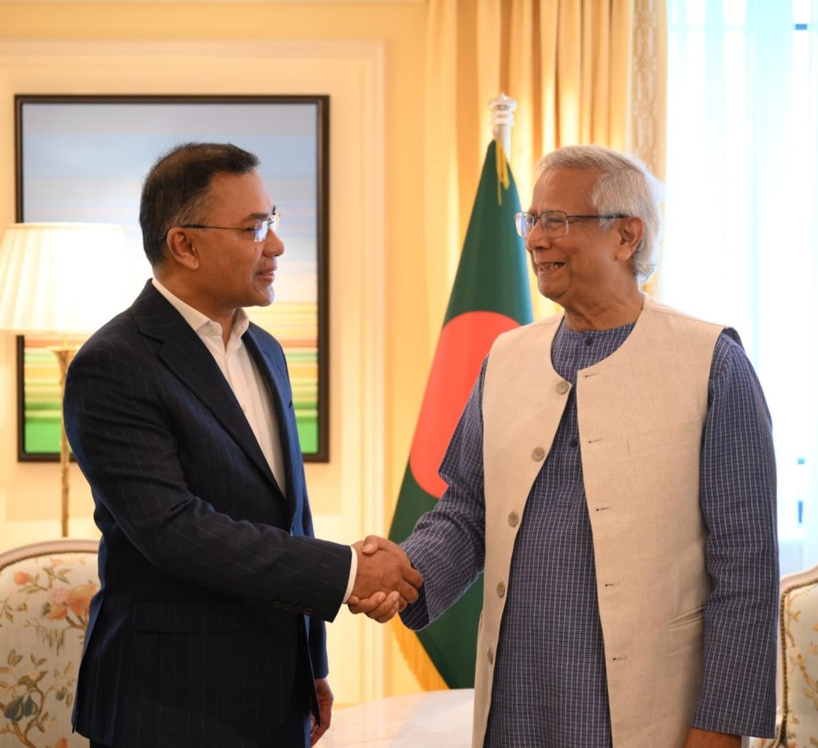 ড. ইউনূসের সঙ্গে তারেক রহমানের ‘ওয়ান টু ওয়ান’ বৈঠক শুরু