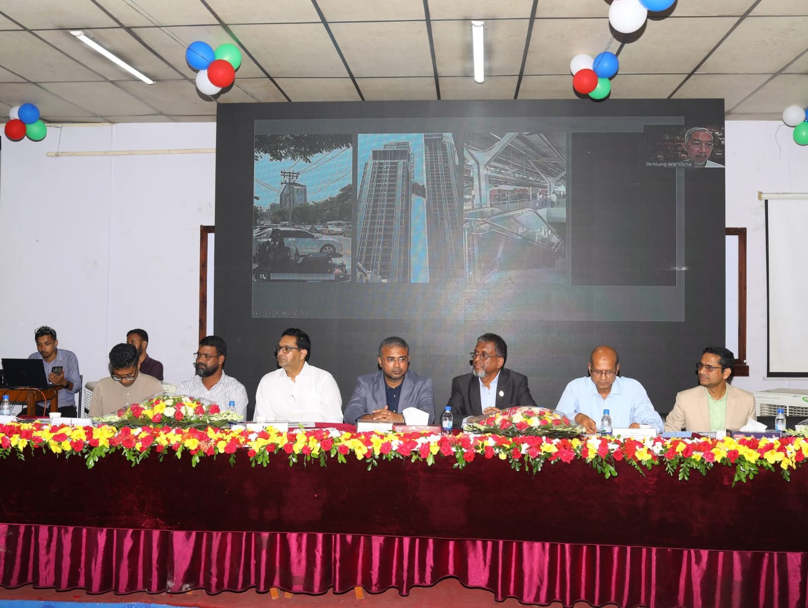 রাজউক চেয়ারম্যান রিয়াজুল ইসলাম বলেন, ‘নগর পরিকল্পনায় ভূমিকম্প প্রতিরোধে সময়োপযোগী পদক্ষেপ নিতে হবে’