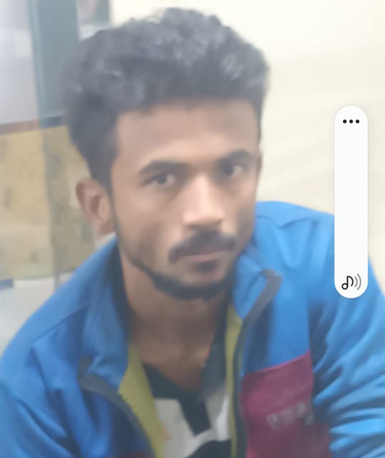 ঢাকার কদমতলী থানার সন্ত্রাসী ও চাঁদাবাজ রাকিবকে গ্রেফতার” জোর দাবি”