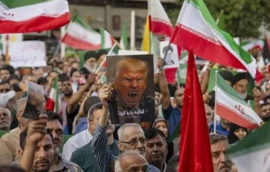 ইরানজুড়ে পালিত হচ্ছে বিজয় উৎসব