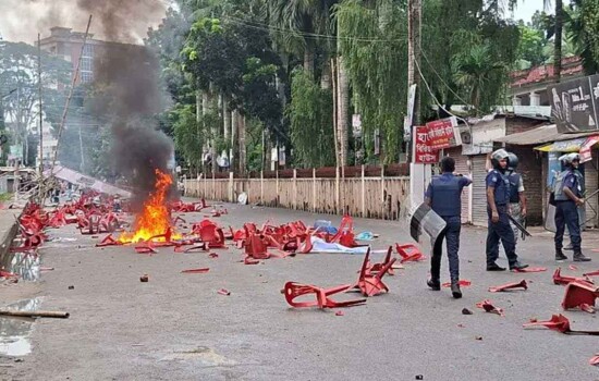 গোপালগঞ্জে রাত ৮টা থেকে পরদিন বিকেল ৬টা পর্যন্ত কারফিউ জারি