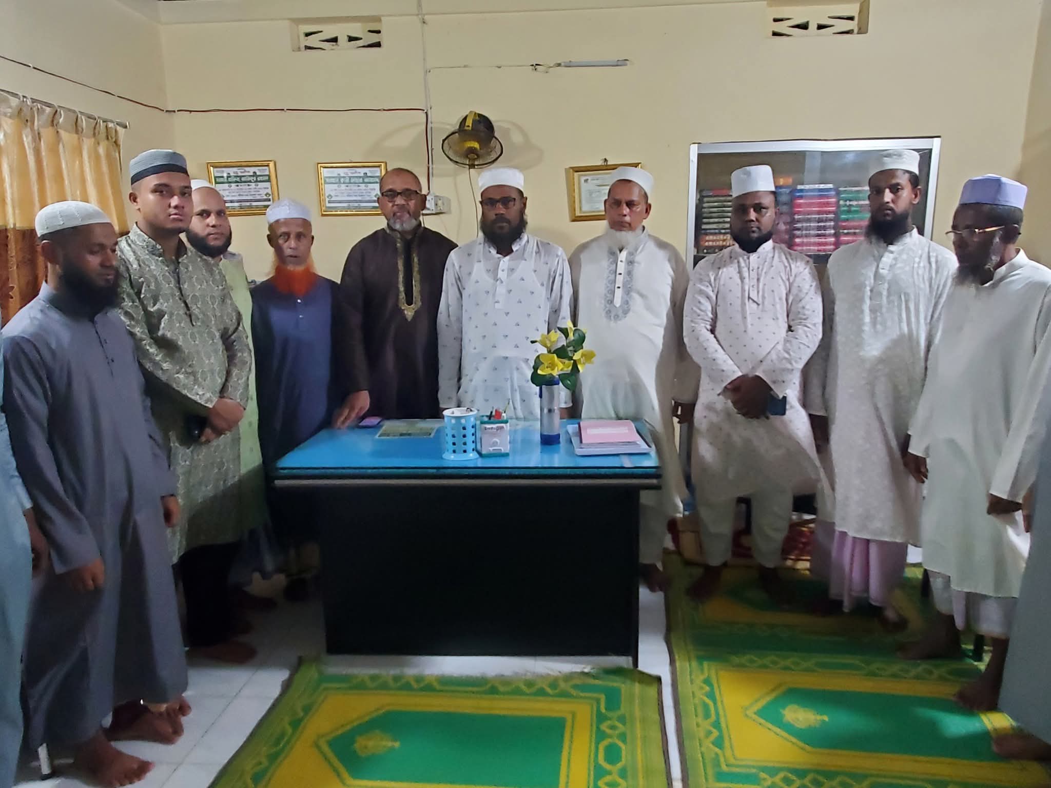 আলীনগর দারুল হাদীস মাদরাসাতুল বানাত পরিদর্শনে এজিআইসিও ইউকে চেয়ারম্যান এম. এ হোসেইন