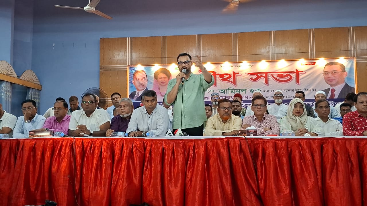 গোপালগঞ্জে এনসিপি’র উপর হামলা নিয়ে মন্তব্য: রাজনীতিতে শিষ্টাচার শুধু বিএনপির মধ্যেই আছে – আমিনুল হক