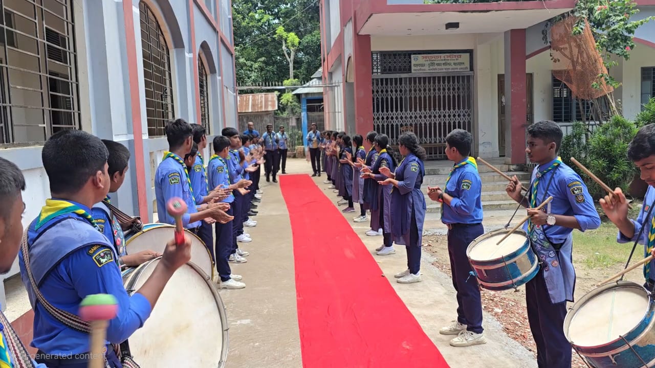 কালকিনিতে লালগালিচা সংবর্ধনা প্রত্যাখ্যান করলেন ইউএনও!