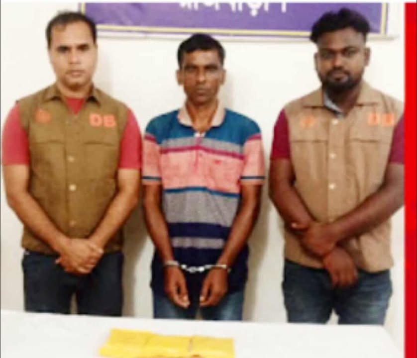 রাজবাড়ীতে ৩০ লাখ টাকার হেরোইনসহ মাদক কারবারি গ্রেপ্তার