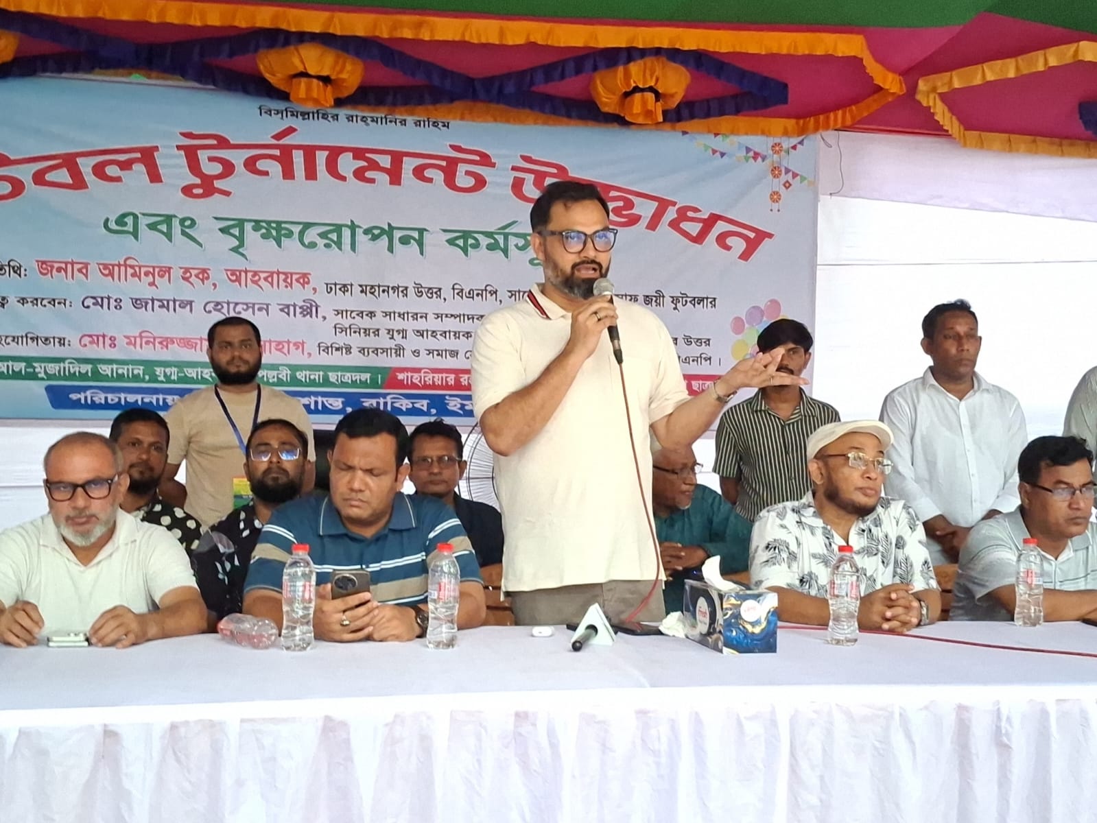 চাঁদাবাজি করলে দলীয় পরিচয়েও ছাড় নয়: আমিনুল হক