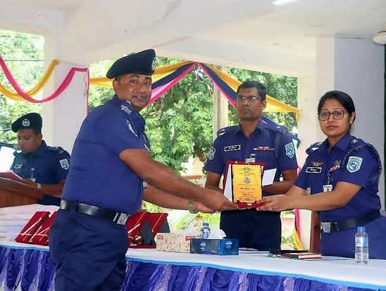 গাইবান্ধা জেলায় শ্রেষ্ঠ ওসি নির্বাচিত হলেন গোবিন্দগঞ্জ থানার অফিসার ইনচার্জ বুলবুল ইসলাম