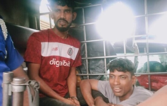 চলন্ত বাসে কুবি শিক্ষার্থীকে হাত-পা বেঁধে ধর্ষণচেষ্টা, দুজনের কারাদণ্ড