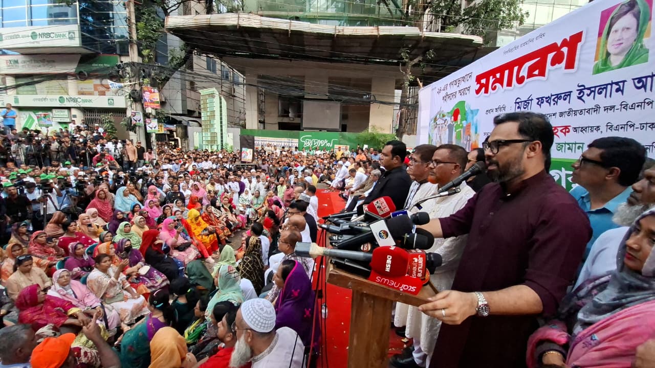 গণতন্ত্রের দ্বারপ্রান্তে পৌঁছেছি, কিন্তু এখনও পরিপূর্ণভাবে গণতন্ত্র প্রতিষ্ঠা হয়নি: আমিনুল হক