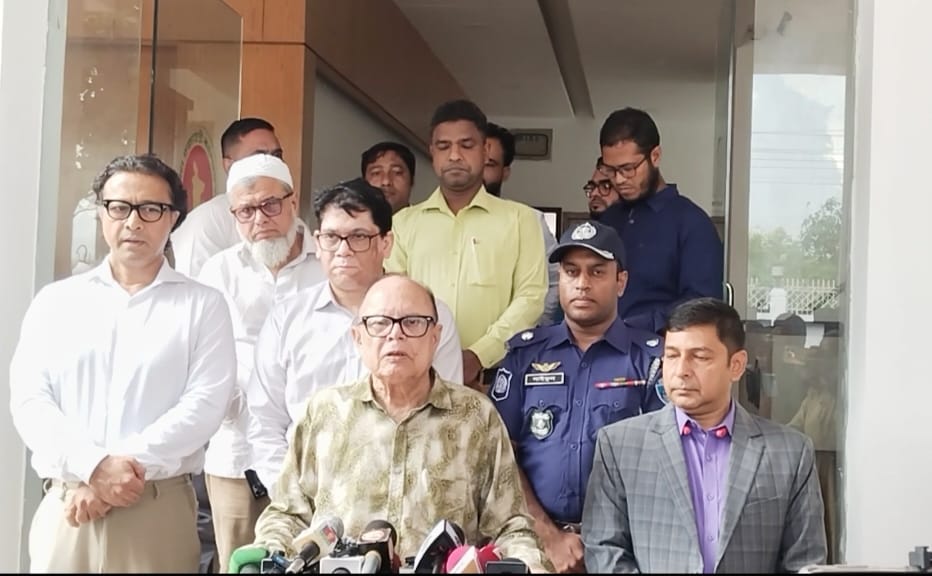 ভূমি অটোমেটেড সিস্টেম চালু হলে জনভোগান্তি কমবে: উপদেষ্টা আলী ইমাম মজুমদার