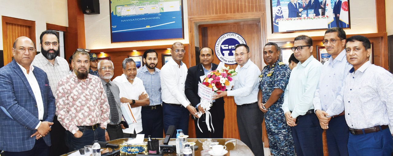 চট্টগ্রাম বন্দরে ওয়ান স্টপ সার্ভিস সেল চালু করার ওপর জোর চেয়ারম্যানের সাথে বিজিএমইএ নেতাদের মতবিনিময়