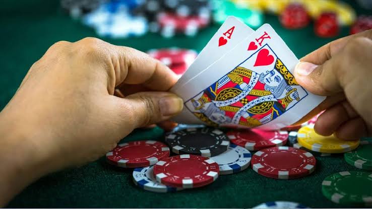 “প্রশাসন ম্যানেজ করে রাতভর জুয়া-মাদক, সংসার ভাঙছে একের পর এক পরিবারের”