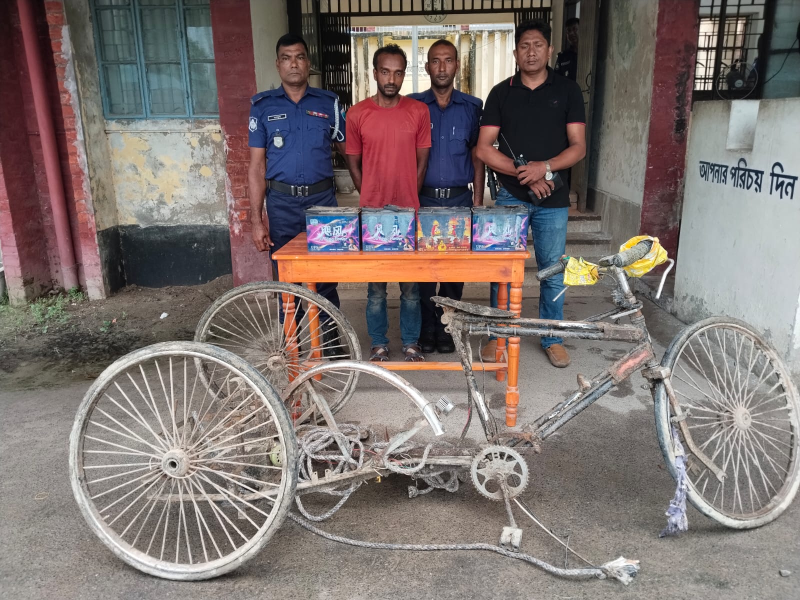 অভয়নগরে চাঞ্চল্যকর প্রতিবন্ধী ভ্যানচালক ‘লিমন’ হত্যাকান্ডে রুজুকৃত ক্লুলেস মামলার মূল রহস্য উদঘাটন