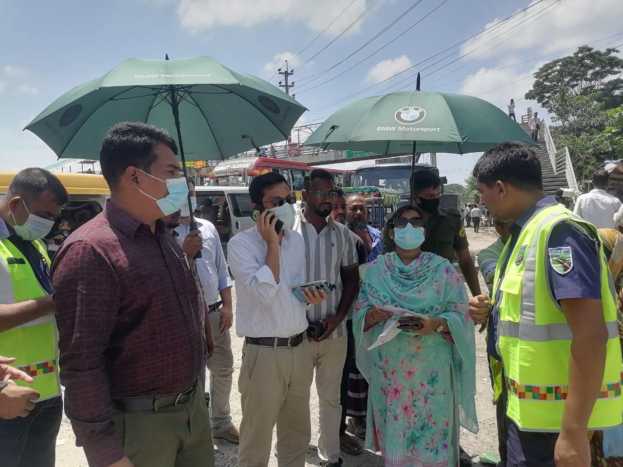 ঢাকা – চট্টগ্রাম মহাসড়কের দাউদকান্দিতে সুশৃঙ্খল রাখতে মোবাইল কোর্ট এর মাধ্যমে জরিমানা