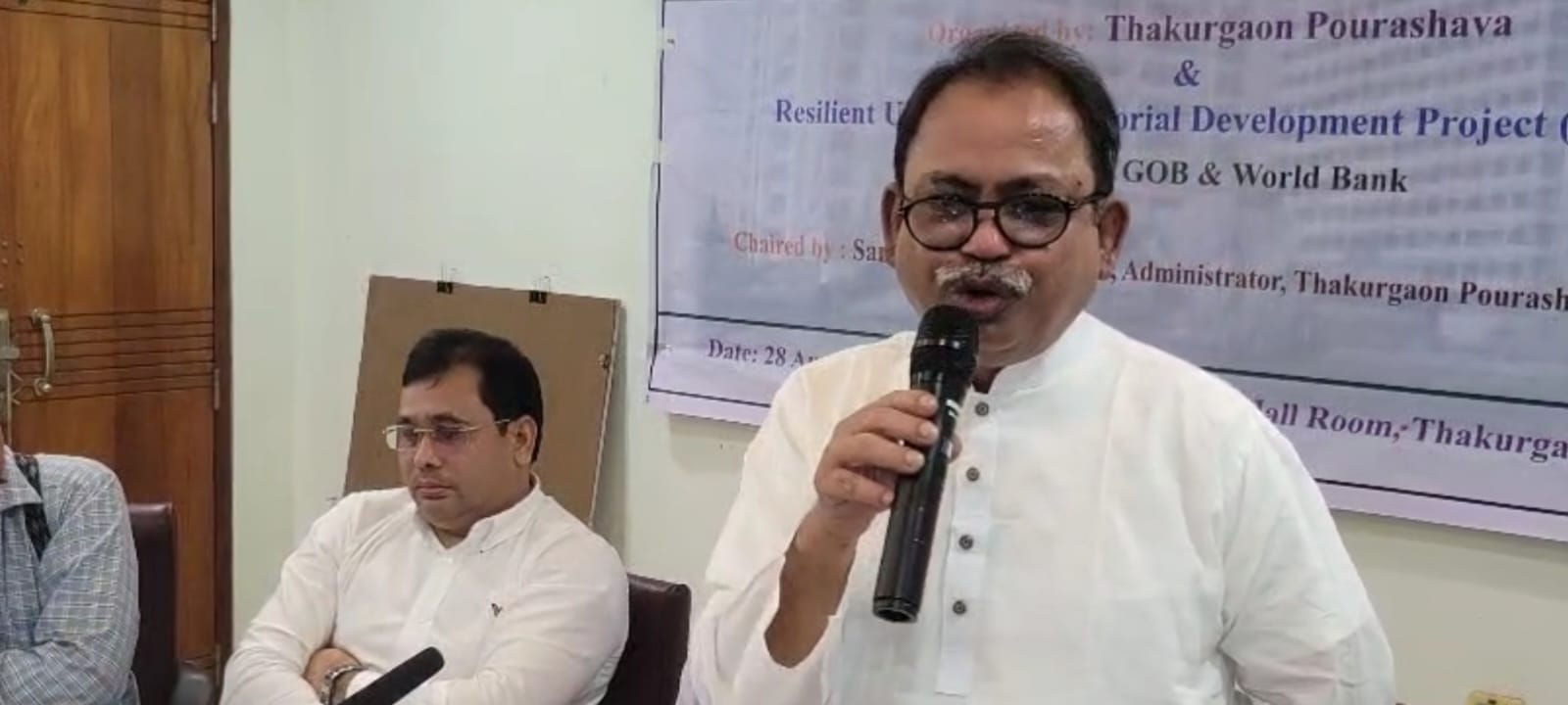 ঠাকুরগাওয়ে “জলবায়ু সহনশীল কর্ম পরিকল্পনা” শীর্ষক কর্মশালা