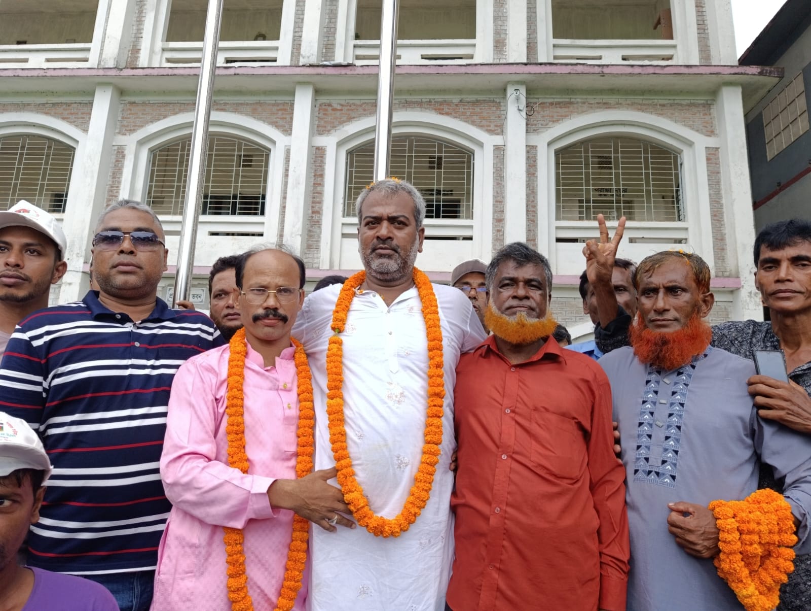 বর্ণাঢ্য আয়োজনের মধ্য দিয়ে বাবুগঞ্জে বিএনপির ত্রি-বার্ষিক সম্মেলন অনুষ্ঠিত