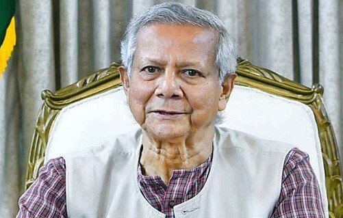 ঢাকেশ্বরী জাতীয় মন্দির পরিদর্শনে গেছেন অন্তর্বর্তী সরকারের প্রধান উপদেষ্টা