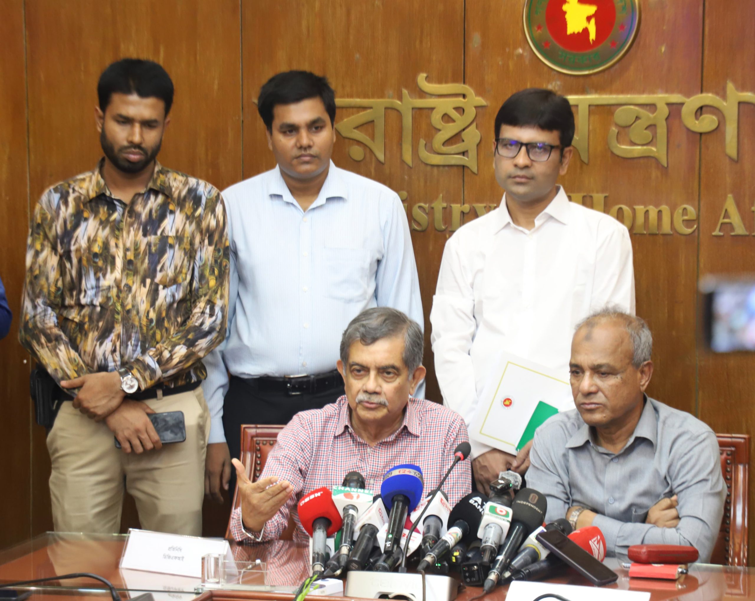 ছাত্র সংসদ নির্বাচনের অভিজ্ঞতা জাতীয় নির্বাচনে কাজে লাগবে- স্বরাষ্ট্র উপদেষ্টা