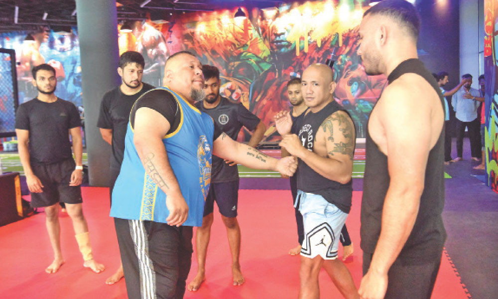 বসুন্ধরা স্পোর্টস সিটিতে কিংবদন্তি বক্সার আরবিন্দ লালওয়ানি