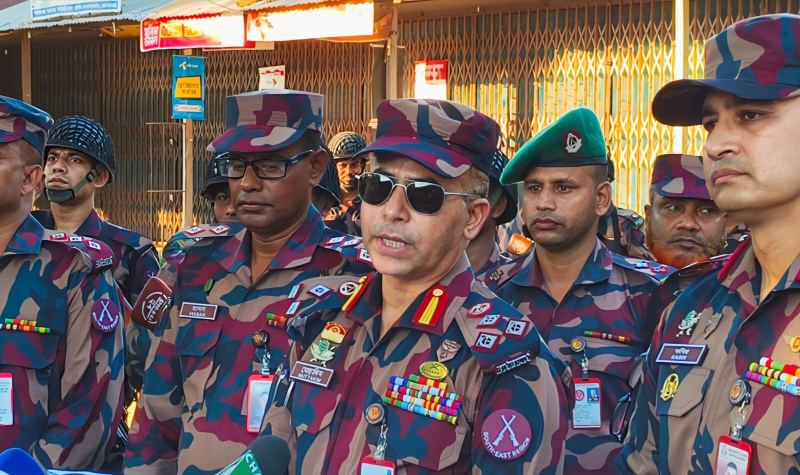 খাগড়াছড়িতে পরিস্থিতি নিয়ন্ত্রণে বিজিবি, শান্ত থাকার আহ্বান সেক্টর কমান্ডার কর্নেল মোত্তাকিমের