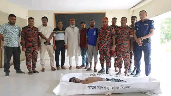 মাতামুহুরীতে নিখোঁজ হওয়া পর্যটকের লাশ উদ্ধার