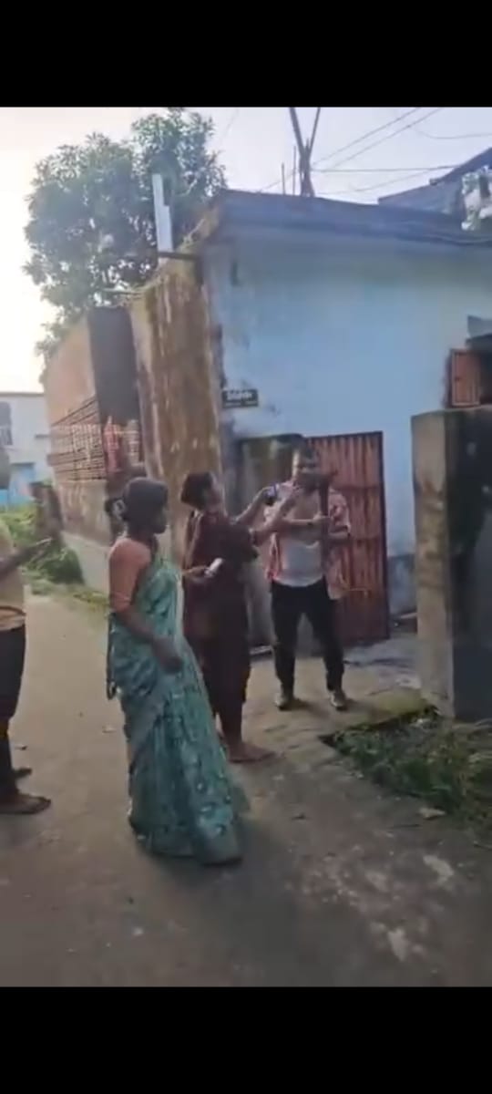 বহিরাগত এনামুল প্রতারনার অপরাধে বীরগঞ্জে গ্রেফতার