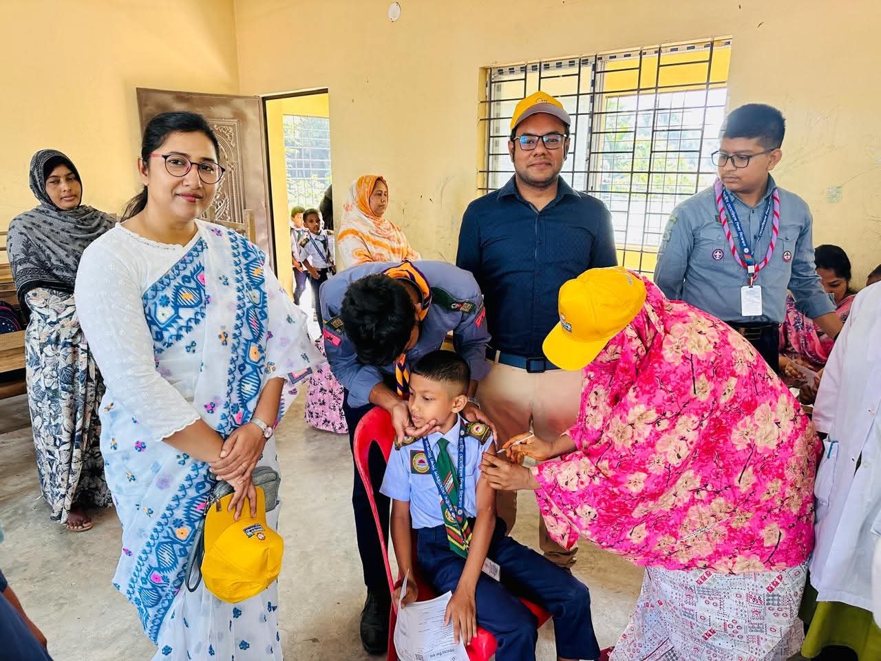 বীরগঞ্জে টাইফয়েড টিকাদান ক্যাম্পেইনের উদ্বোধন ২০২৫ ইং