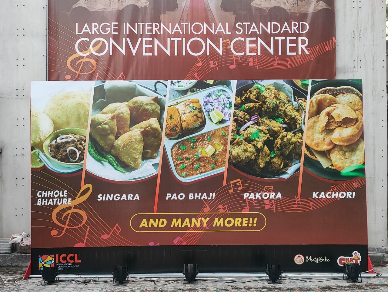 মুখরোচক খাবারের পাশাপাশি লাইভ মিউজিক নিয়ে এসেছে আইসিসিএল গোরমে