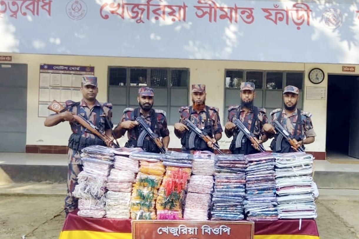 ফেনীতে বিজিবির অভিযানে গত ৩ দিনে ২ কোটি টাকার চোরাই পণ্য জব্দ