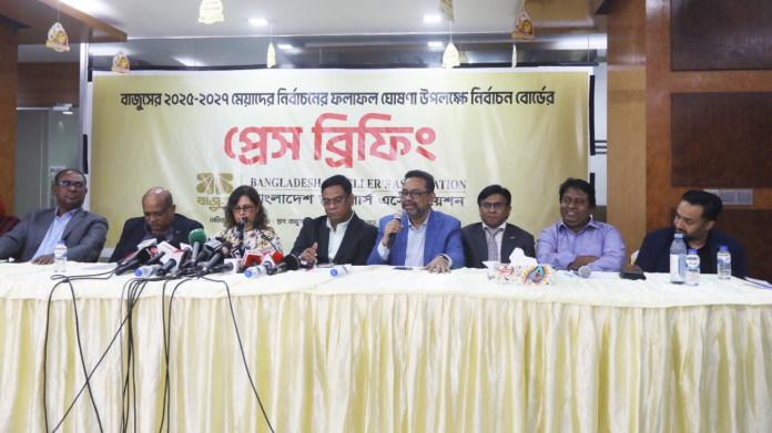 বিনা প্রতিদ্বন্দ্বিতায় জুয়েলার্স সমিতির নতুন পর্ষদ, সভাপতি এনামুল হক খান।