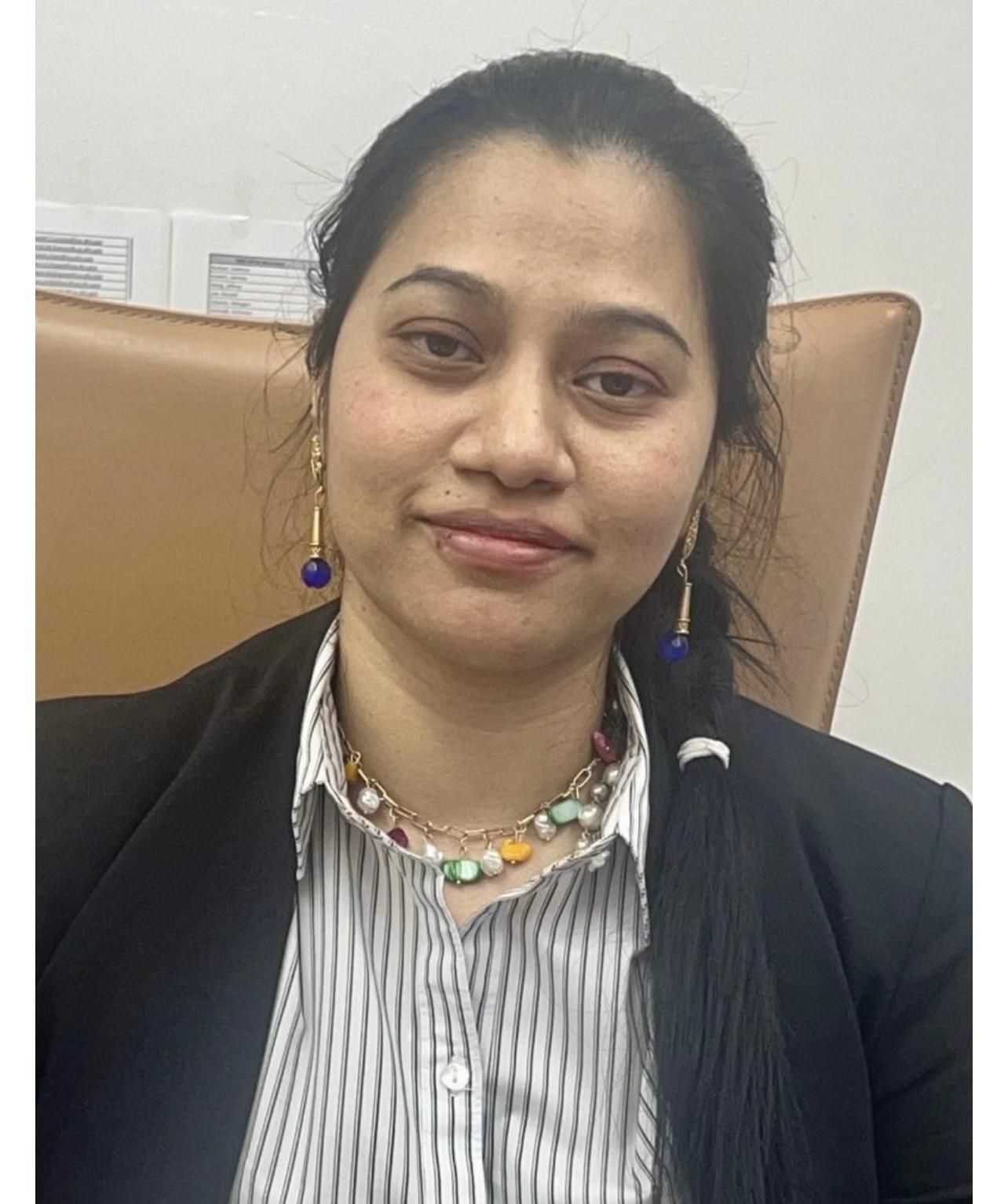 সন্ত্রস্ত কম্যুনিটির উদ্দেশ্যে এটর্নী রুমা এসাইলাম সাবমিটের মাসখানেকের মধ্যেই ইন্টারভিউ